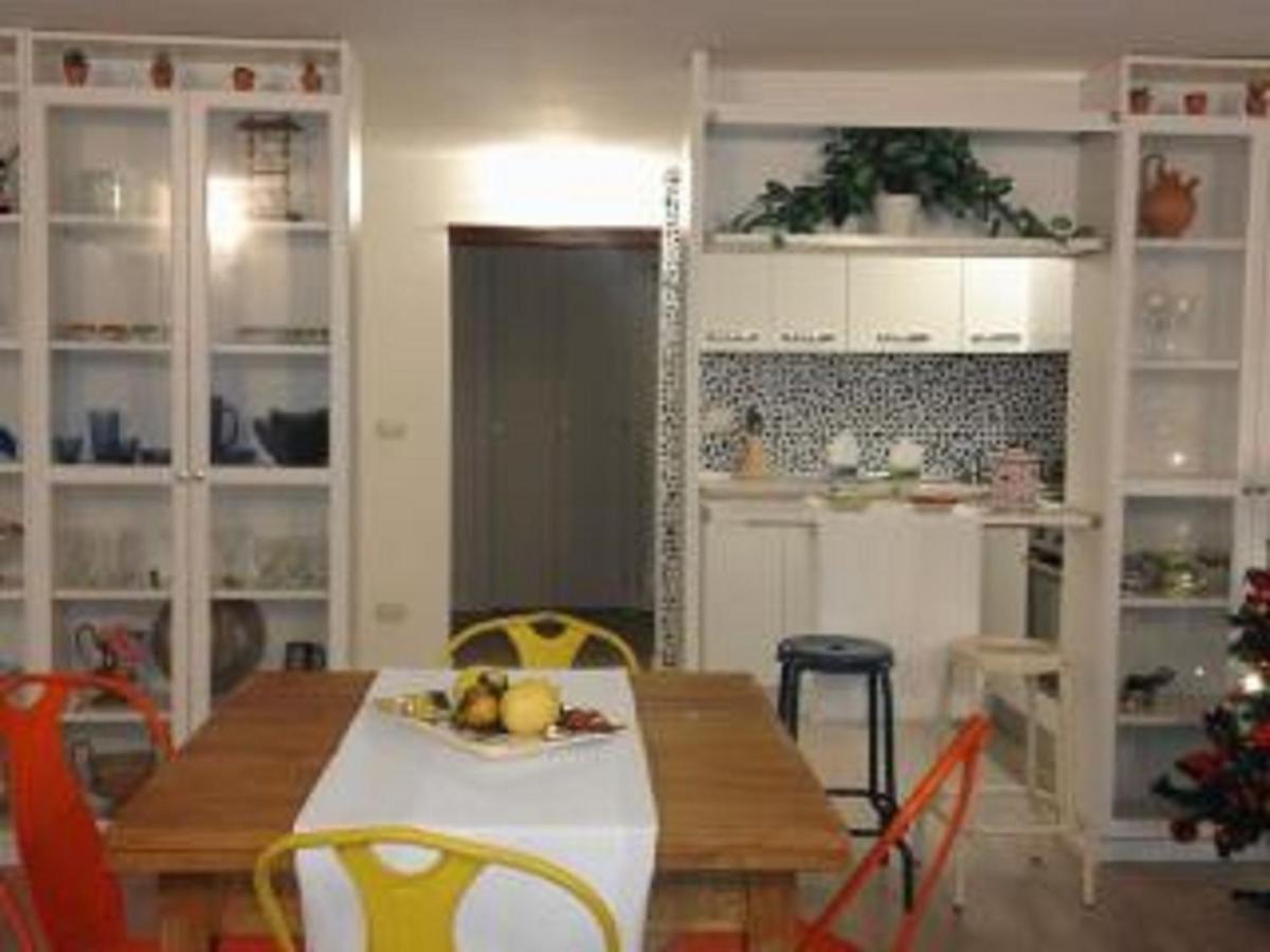 Apartment Nini Short Lets Neapel